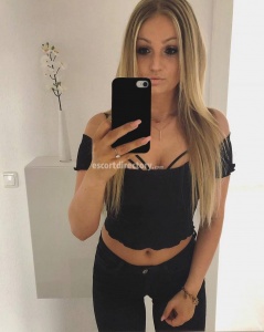 escorts Alexis Landrey