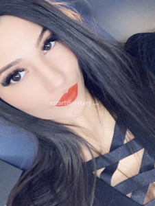 escorts yasmine hadid