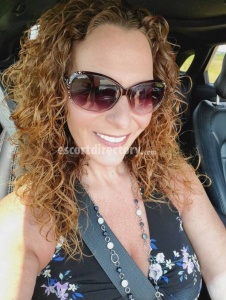 escorts Scarlet Bankes