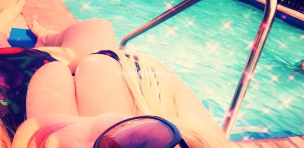 escorts Charlotte Starr