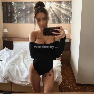 escorts Christina