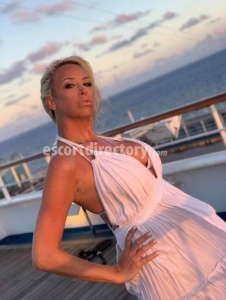 escorts Christina