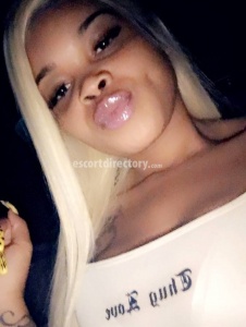 escorts Simone