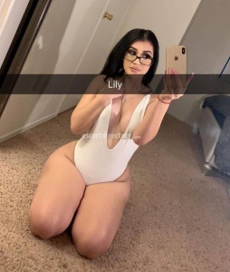 escorts Lily
