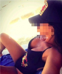 escorts Sexy Brunette