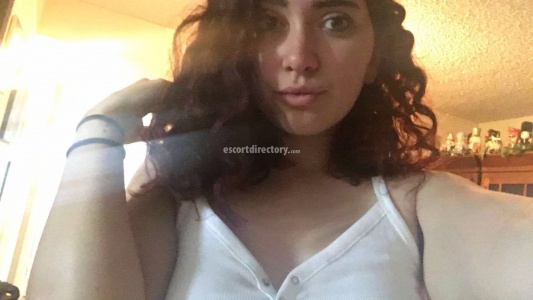 escorts Olivia Woods