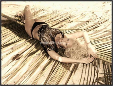 escorts Mature Leanne