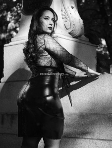 escorts Genevieve Marceau