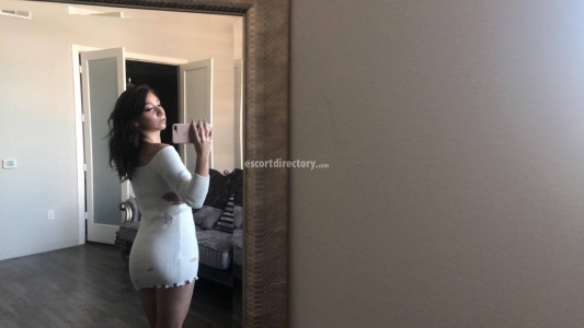 escorts Gabriella Fox
