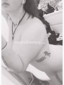 escorts Summer