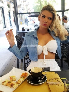 escorts Daniela
