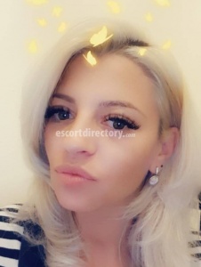 escorts Karolin