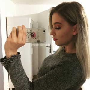 escorts Skylar Showers