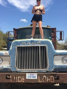 fac7f9d7a1abdeabe62d3a3905ad39a3.jpeg escorts Wolfie