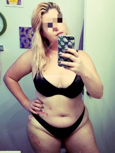 escorts Meet Andi Parker