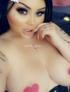 escorts Pretty Adrianna