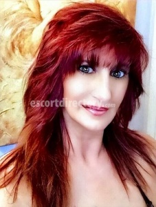 escorts Miss Dominique Silk
