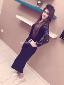 escorts Soniya Roy