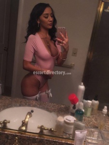 escorts lola