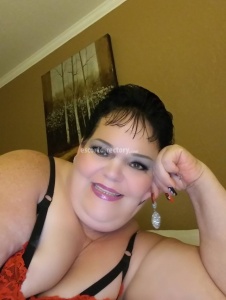 escorts Captivating Carissa