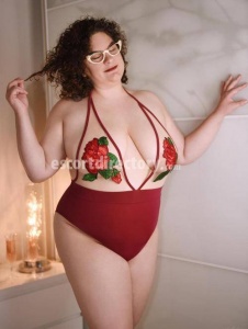 escorts Clara Turing