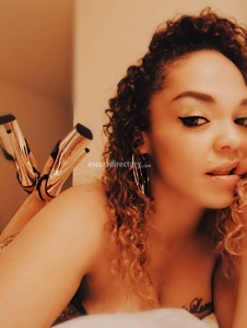 escorts Naughty Nikki