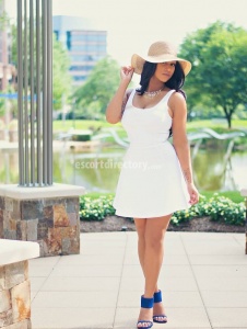 escorts Leena Leighton