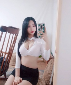 escorts YOOMI INDEPENDENT