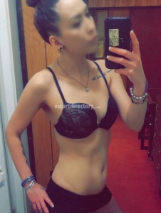 escorts Leah Crystal