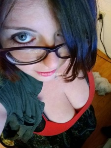 escorts Nikki Alwais