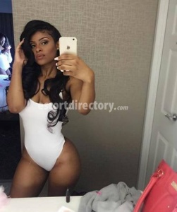 escorts Leah