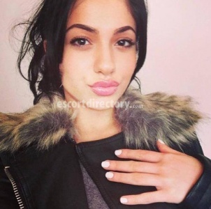 escorts Yasmina