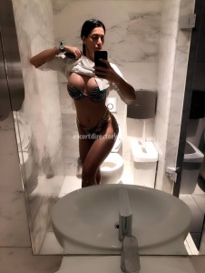 escorts ALESSIA VIP-GIRL_