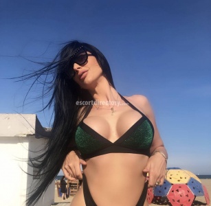 escorts ALESSIA VIP-GIRL_