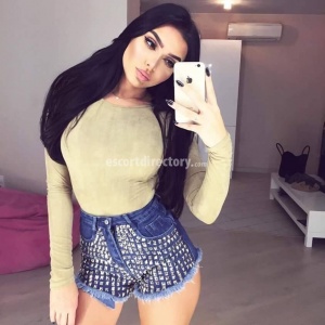 escorts ALESSIA VIP-GIRL_