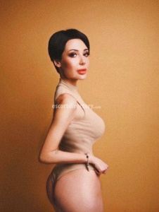 escorts Alexandra Russa