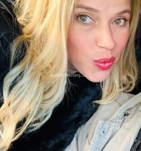 escorts GIOVANNA a SIENA