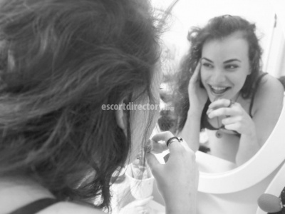 escorts Salome Bishop