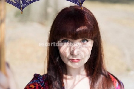 escorts Zoe Oliver