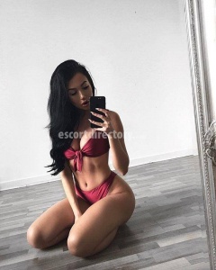 escorts Amalia