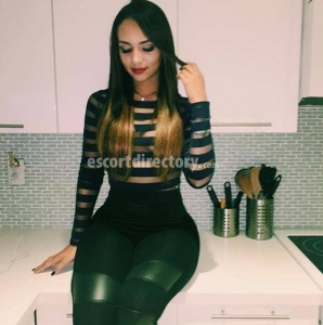 c3bda78dc783bac4a1e0ddd71660e3b4.jpg escorts Leah