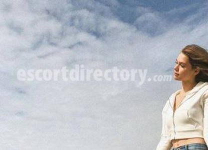 escorts Chrisse