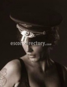 escorts Elisa Petrarca
