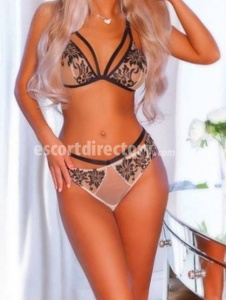 escorts Laura M
