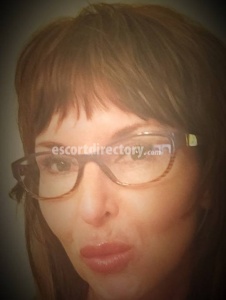 escorts Roxanne Taylor