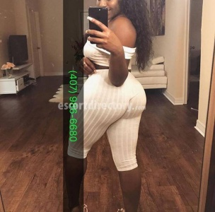 escorts Chocolate bombshell