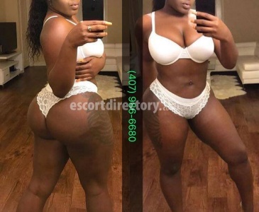 escorts Chocolate bombshell