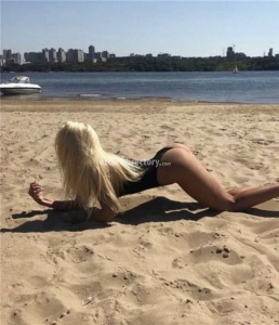 escorts ELLA