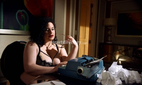 escorts Clara Turing