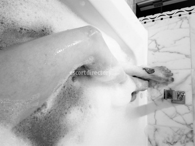 escorts Camilla Rose